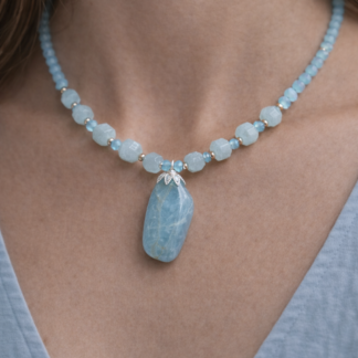 Náhrdelník z Akvamarínu